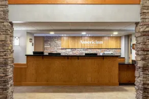 AmericInn by Wyndham Jackson - Resepsjon