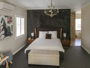 Airport B&B - Room