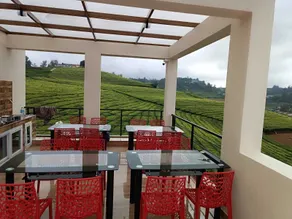 Rose Garden Enclave for Families & Executives - Restaurant