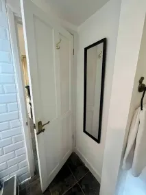 Beautiful & Cosy Apartment in Brighton BN2 3AD - Bathroom