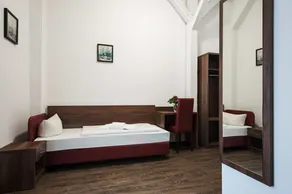 Queens Park Hotel - Room