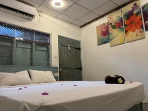 Beach Hut - Room