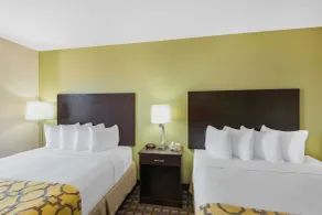 Baymont by Wyndham Farmington - Chambre