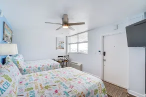 Beachfront Studio w/ Community Indoor Pool! - Innenbereich