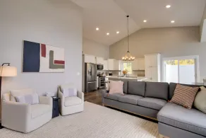 Pearl Lake Retreat w/ Dock & Stunning Views! - Interiör