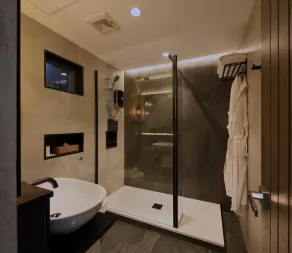 HIDE ELLA Hotel & Resort - Bathroom
