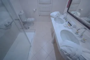 Hotel Liberty - Bathroom