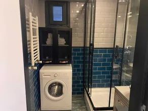 Ava Lounge - Bathroom