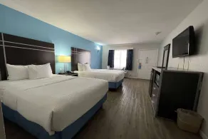 Days Inn by Wyndham Orange - Habitación