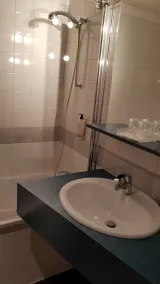 Hôtel de Champagne - Salle de bain