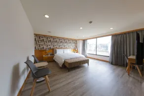 Shihzuwan Hotel – Kaohsiung Station - Ausblick vom Zimmer