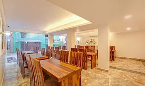 Treebo Lazystay Elite - Restaurant