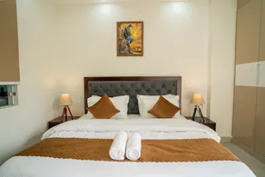 The Lodgers 1 BHK Serviced Apartment Golf Course Road Gurgaon - Room