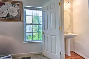 Elkridge Townhome ~ 15 Mi to Dtwn Baltimore! - Interiör