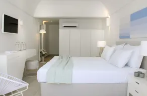 Aqua Blue Beach Hotel - Chambre