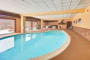Primely Located Dover Escape < 1 Mi to Mt Snow! - Innvendig