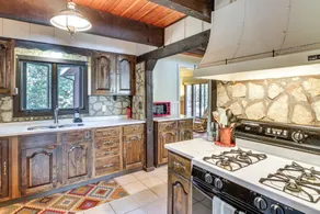 < 1 Mi to Trails: Wooded Home on Eagles Nest Lake! - Interior