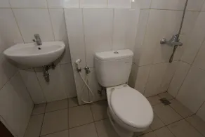 Hotel O Ezhar Boka Homestay Near GOR Sulis Bulutangkis - Salle de bain