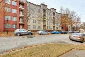 Prime ATL Spot! Updated Condo Steps to Marta - Interiør