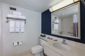 La Quinta by Wyndham Secaucus Meadowlands - Salle de bain