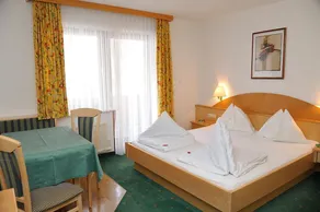 Hotel Alpina - Zimmer
