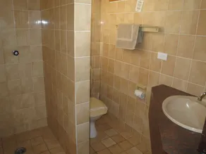 Merimbula Gardens Motel - Bathroom