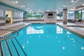 Holiday Inn Express Kingston Central by IHG - Piscine