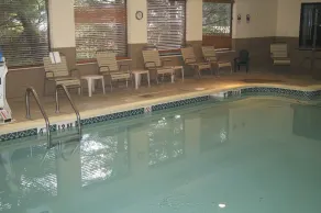 Baymont by Wyndham Portage - Piscine