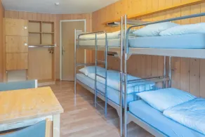 Engelberg Youth Hostel - Room