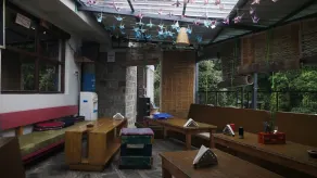 Utopia Hostel Dharamkot Mcleodganj - Restaurant