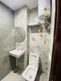HOTEL SURYA INTERNATIONAL - Salle de bain