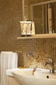 Avianto Suites - Bathroom