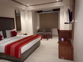 Lavanya Hotel- Near Alipur, Delhi - Room