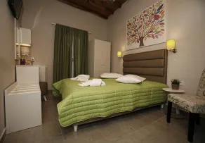 Paradise - Room