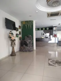 K Garden Hotel Parit Buntar - Rezeption
