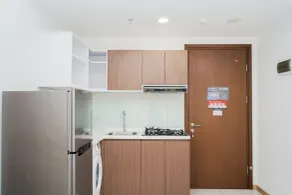 Homey and Comfy 1BR at M-Town Signature Apartment - Værelse
