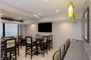 La Quinta by Wyndham New York City Central Park - Restaurant