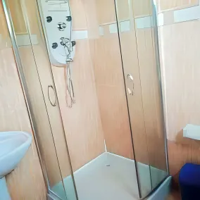 Wib Guesthouse - Bathroom