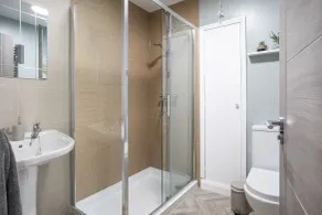 #4 StayBelfast Apartment - Badeværelse