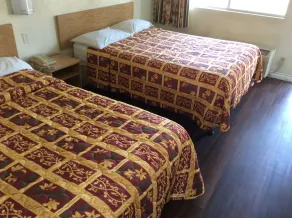 American Inn Ontario - Room