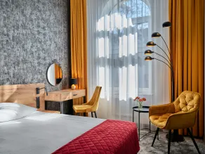 1891 Garni Hotel - Room
