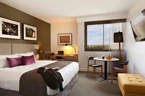 East Hotel and Apartments - Vue de la chambre