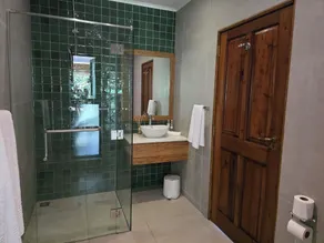 Cote Cedres - Bathroom