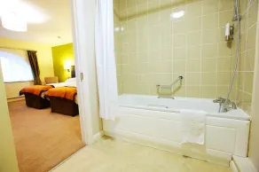 The Twelve Knights - Bathroom