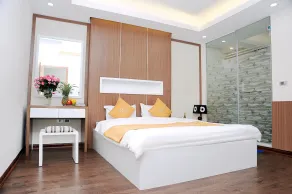 The Royal Hotel Near West Lake - Room