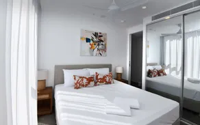 X Kirra Apartments - Room