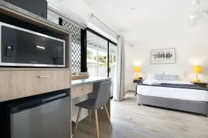 Blue Heron Boutique Motel - Room