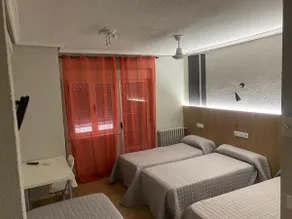 Hostal Uría - Rom
