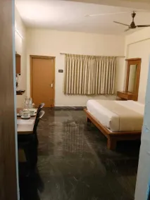 Ms Lotus Resorts & INN - Chambre