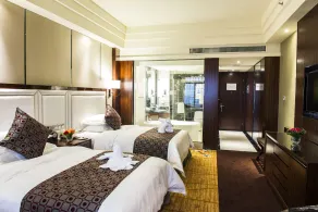 Longjiang Country Garden Phoenix Hotel - Room